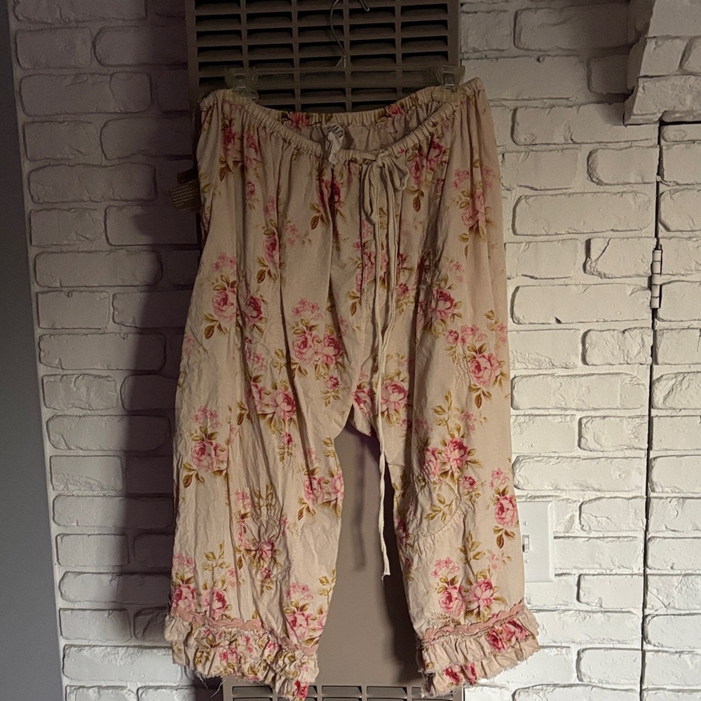 Magnolia Pearl Pink and Cream Floral Pants